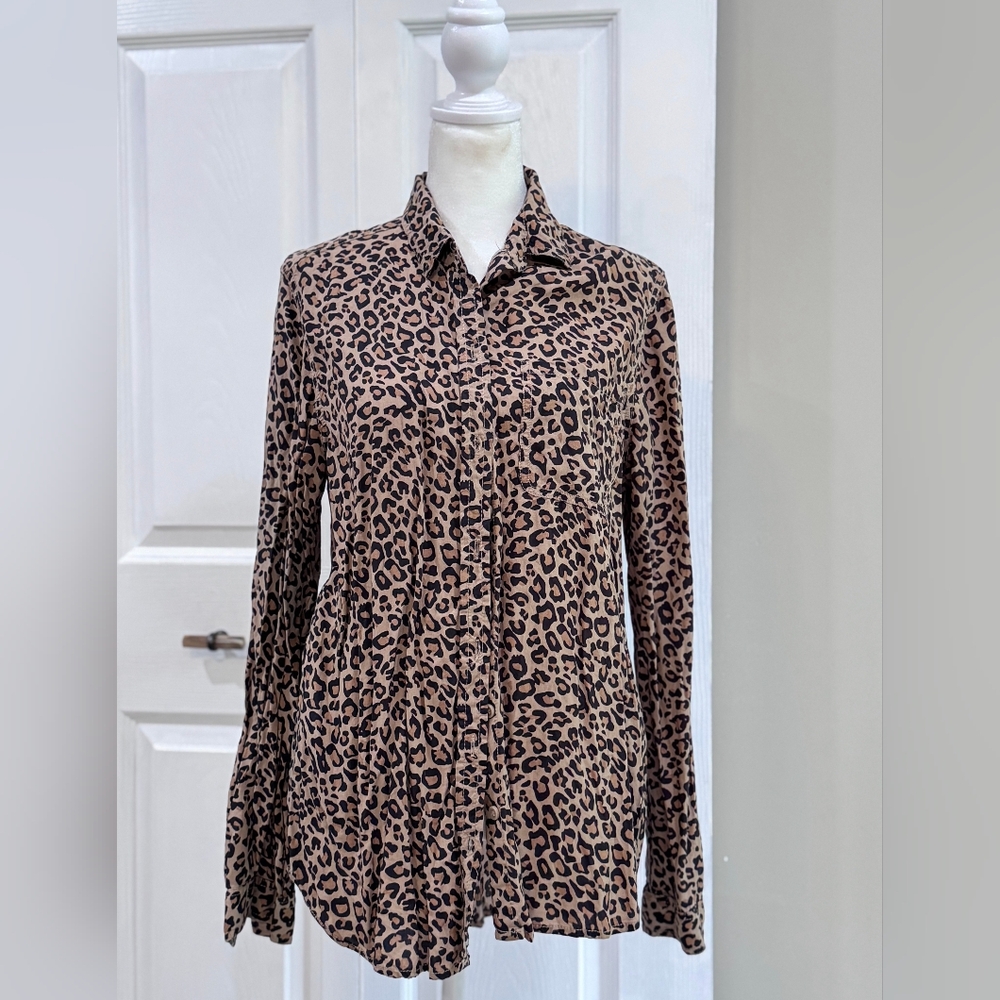 beachlunchlounge Animal Print Button Down Shirt